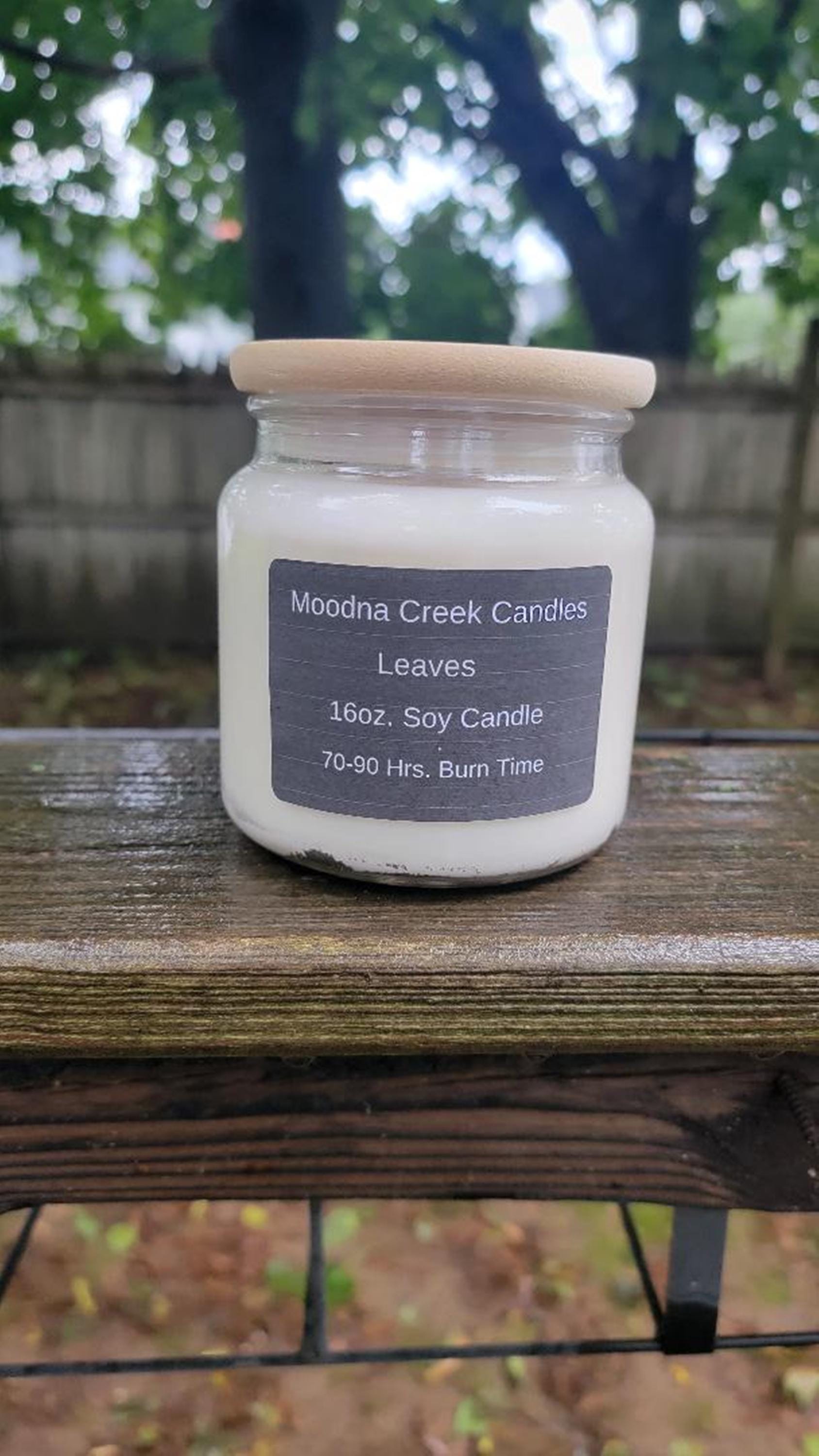 Leaves Soy Candle – Green Leaves, Pine & Spiced Fruit Scent – Warm Earthy Fall Aroma