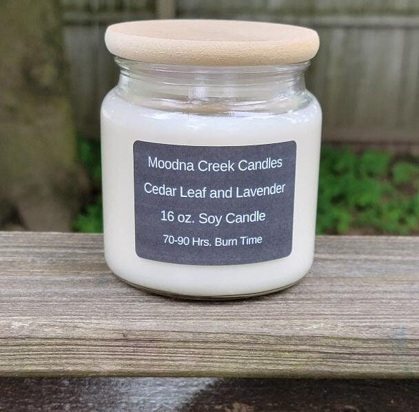 Cedar Leaf & Lavender Candle – Calming Herbal Soy Candle – Fresh Woodsy Aromatherapy Scent